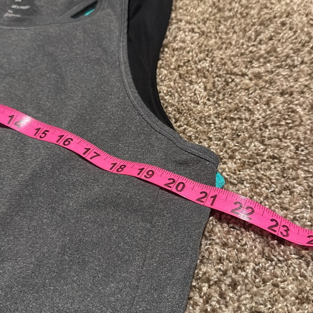 Set of 3 active racerback style tank tops (XXL) - EUC! - Picture 9 of 10
